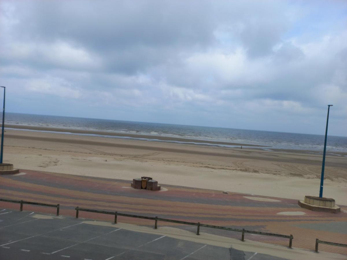 Appartement Bray-Dunes, 3 Pieces, 4 Personnes - Fr-1-661-2 ภายนอก รูปภาพ